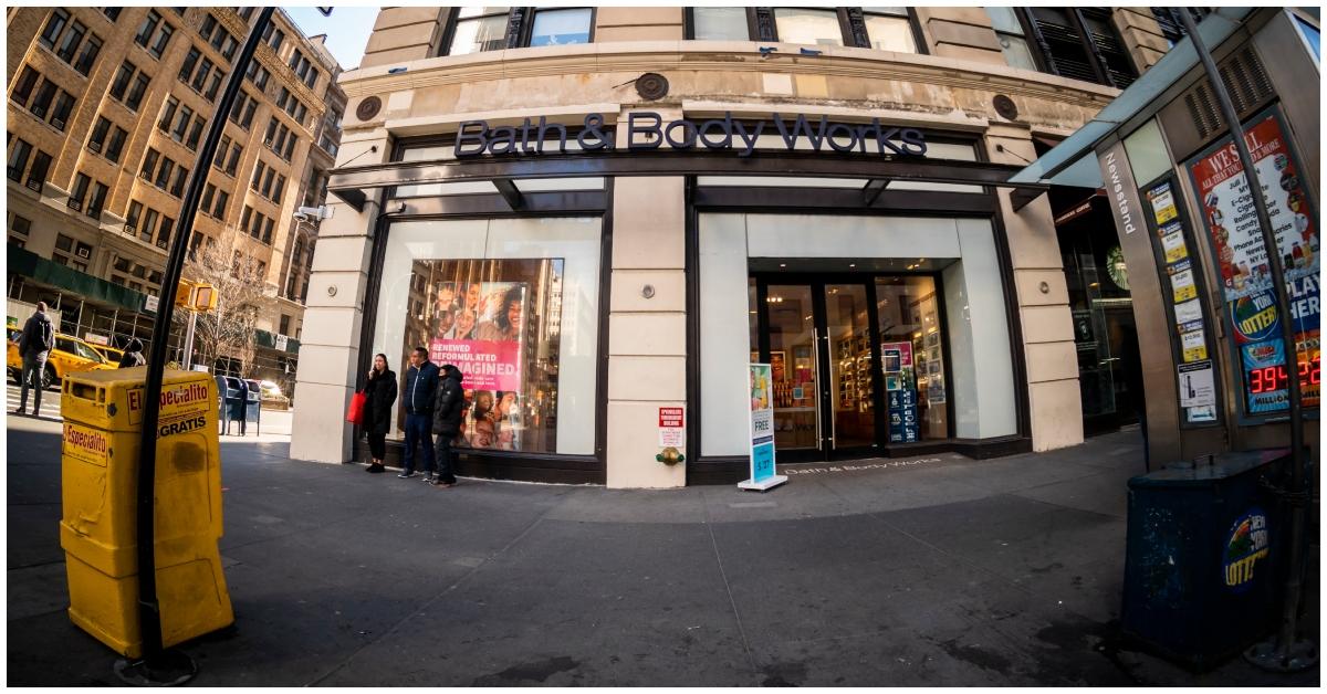 Bath & Body Works Apologizes for Offensive KKKLike Candle