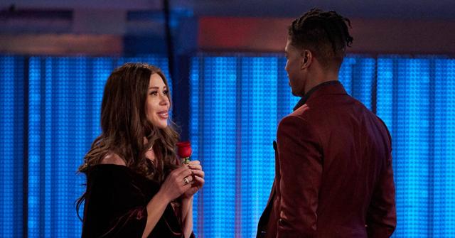 Nate Mitchell, Gabby Windey