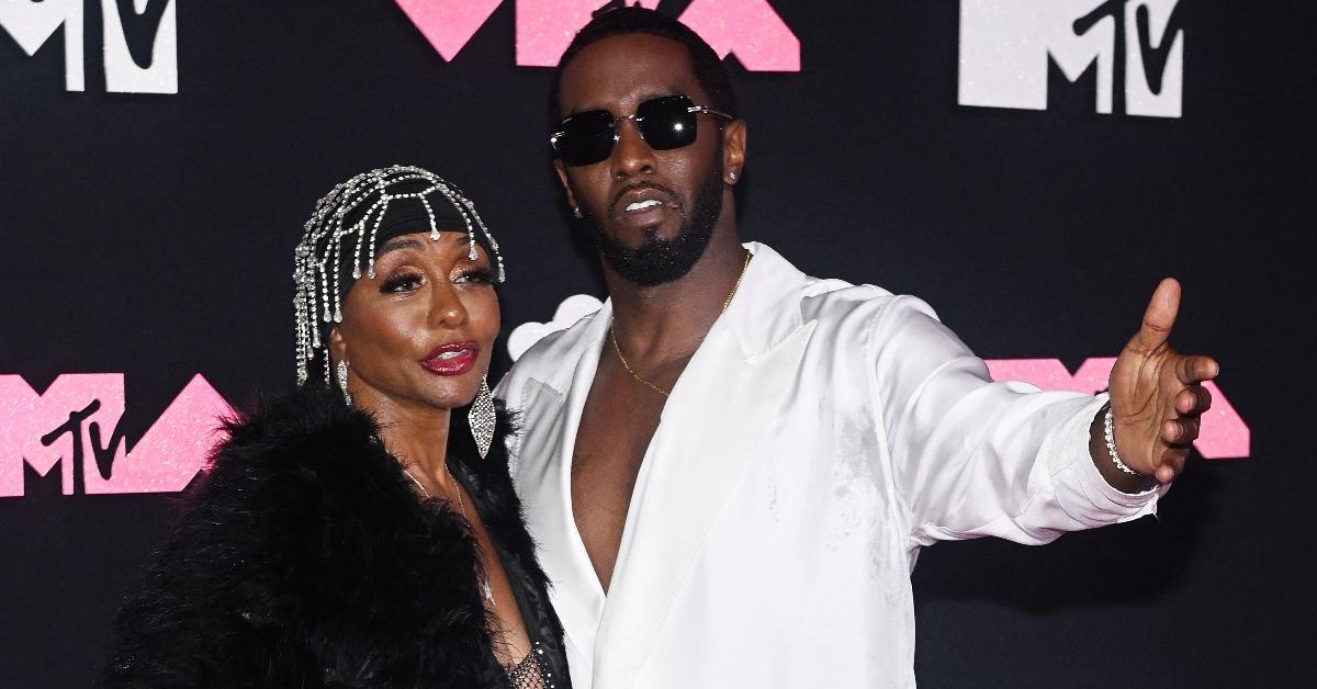 Janice Combs (L) and her son Sean "Diddy" Combs (r)
