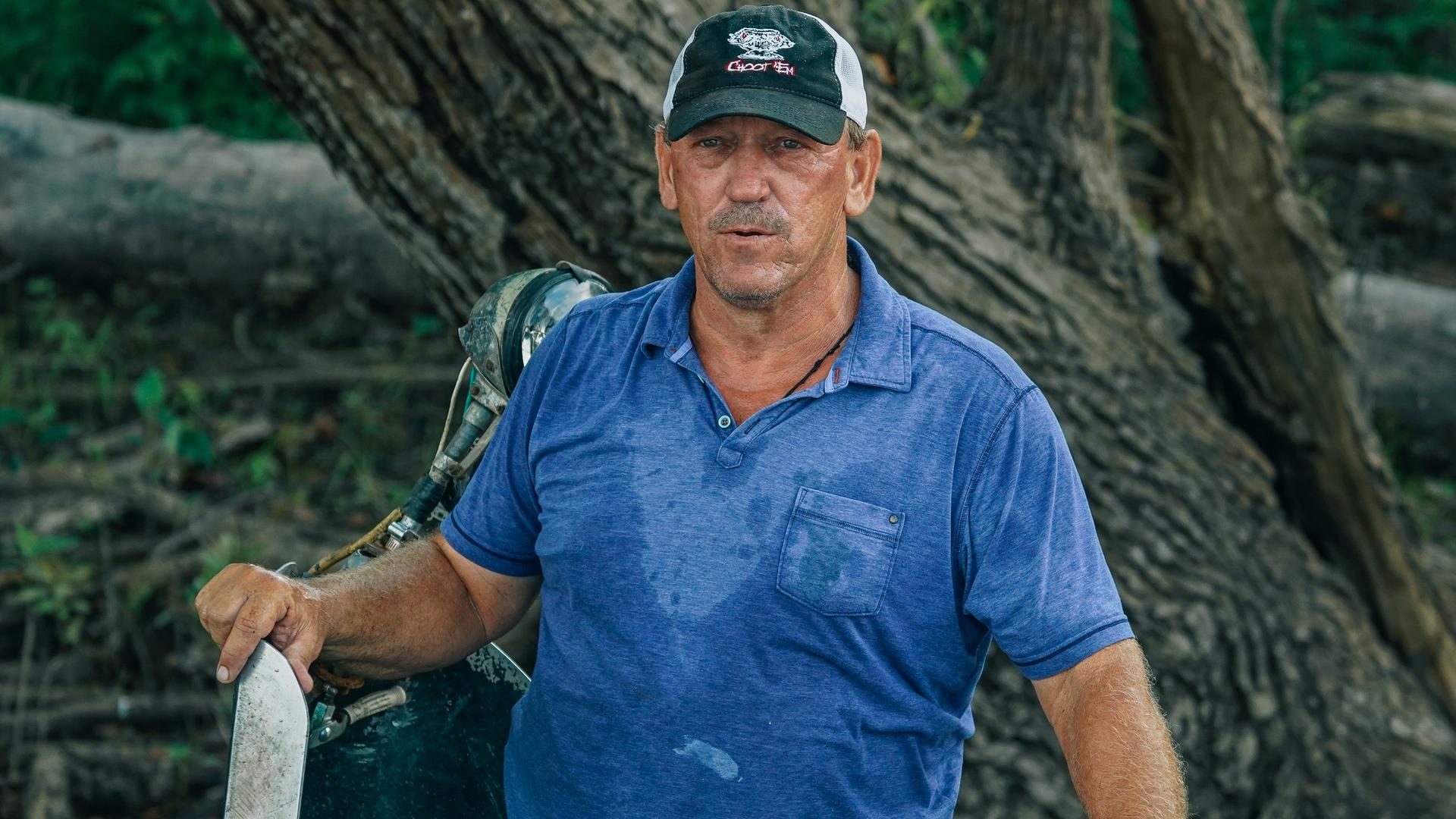 what happened to big t on swamp people net worth troy landry