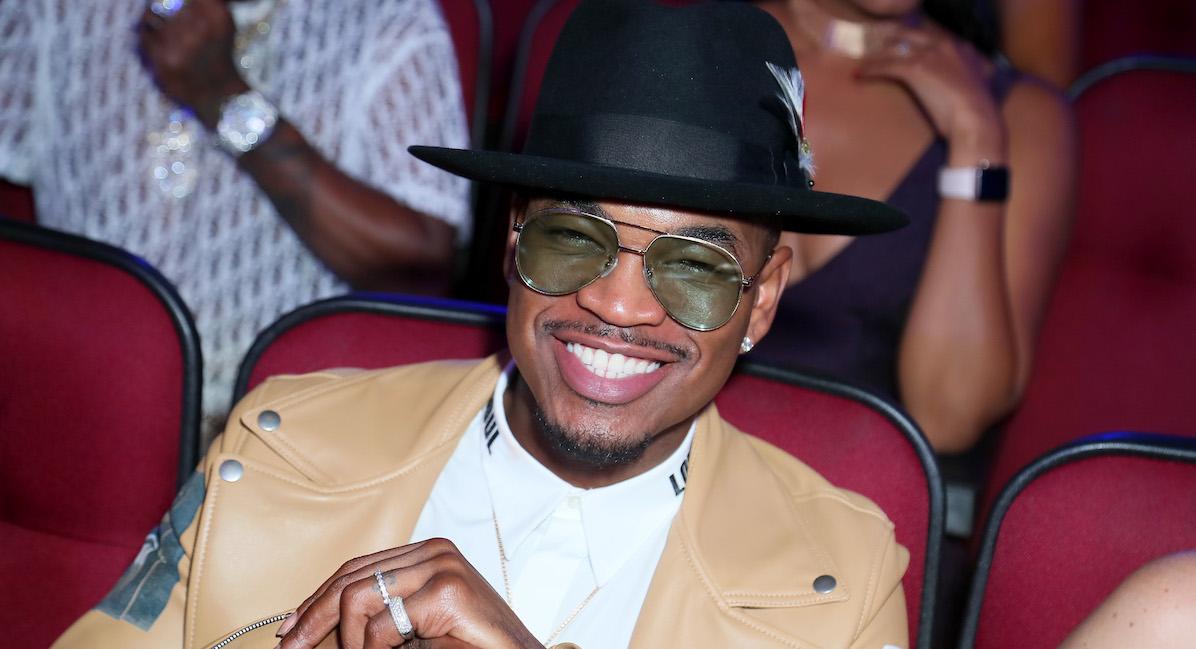 neyo masked signer