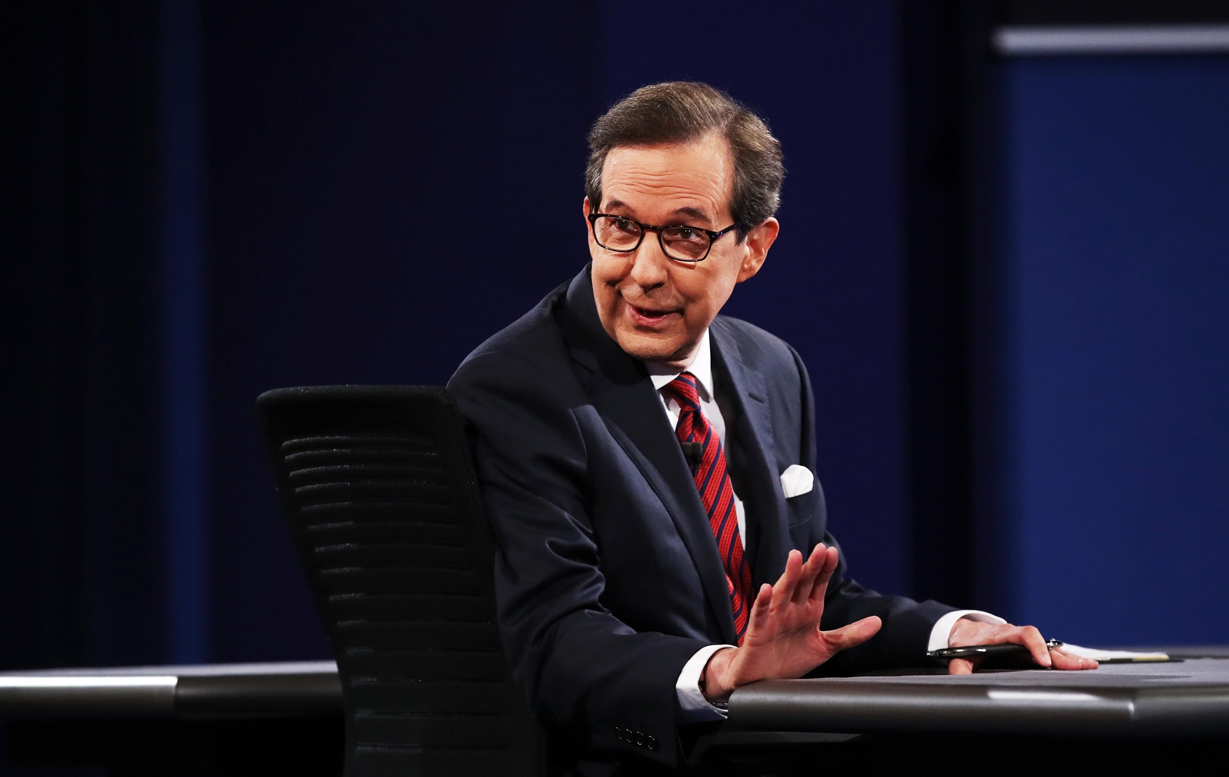 Chris Wallace moderating the hird U.S. presidential debate in 2016