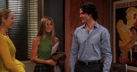 eddie-cahill-jennifer-aniston-friends-1576705786231.jpg