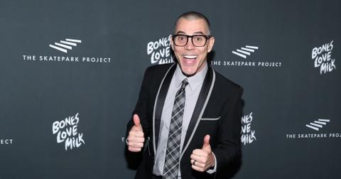 Steve-O giving two thumbs up