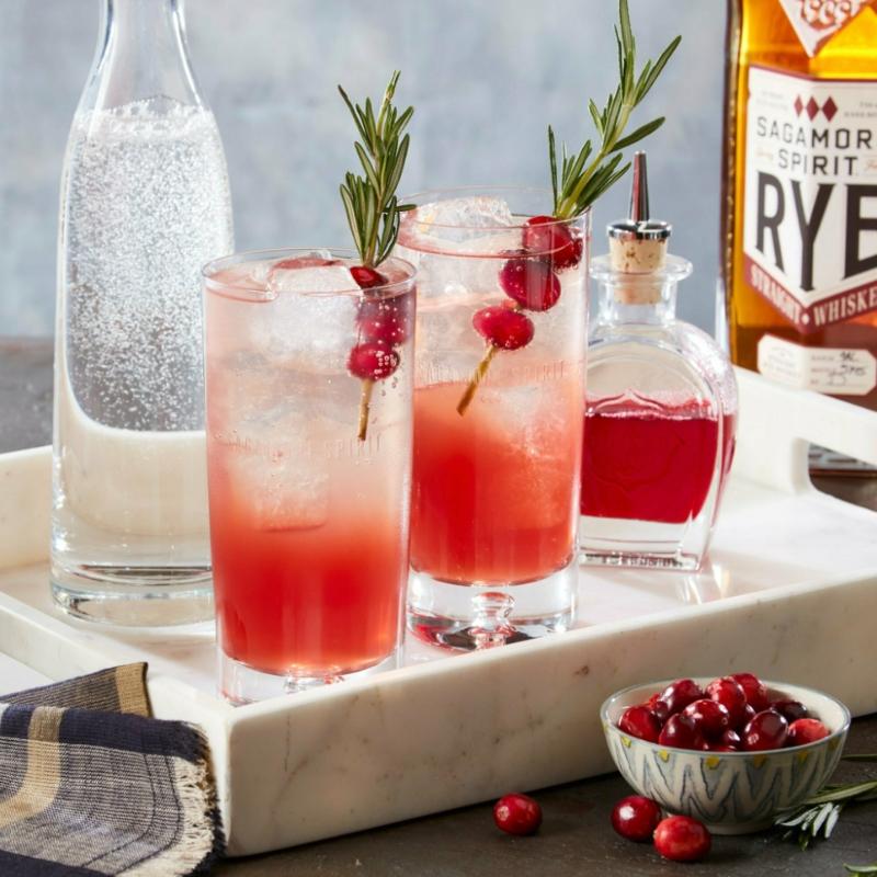 Christmas in July Cocktails 7 Delicious Drinks to Try