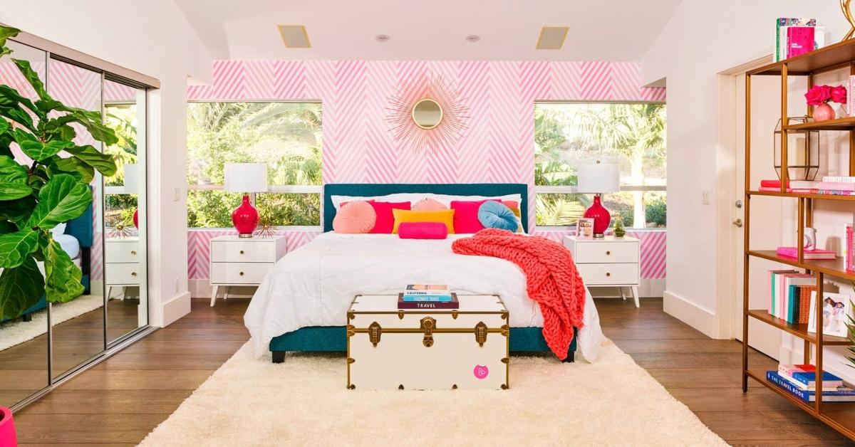 Inside Jeffree Star's $3.6 million dollar Barbie mansion home