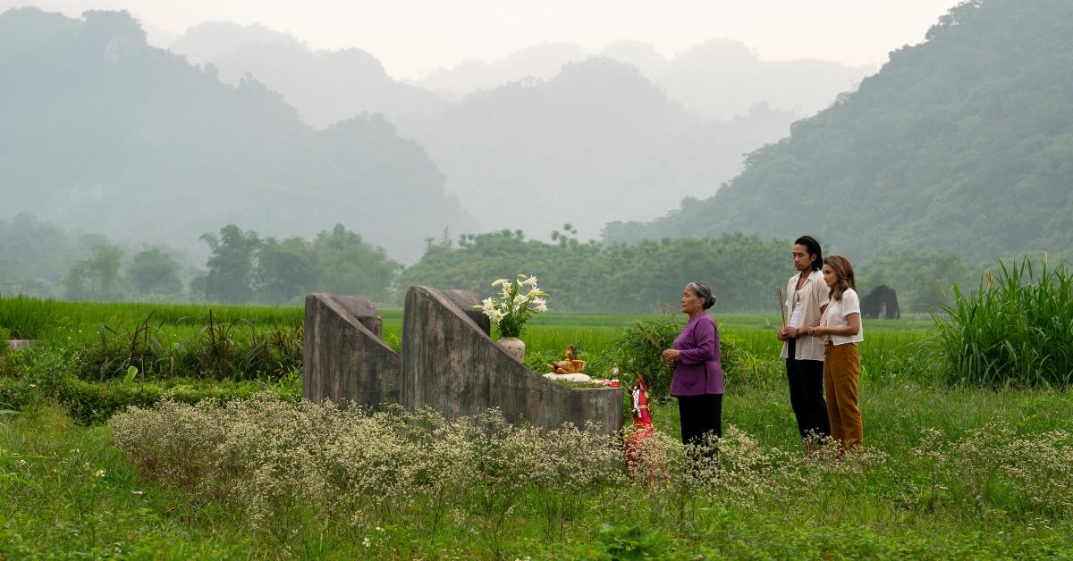 Le Thien as Ba Noi, Scott Ly as Sinh, and Rachael Leigh Cook as Amanda in 'A Tourist's Guide to Love.'