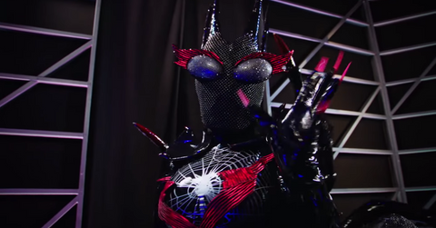 who is black widow_ _ season _ the masked singer screenshot