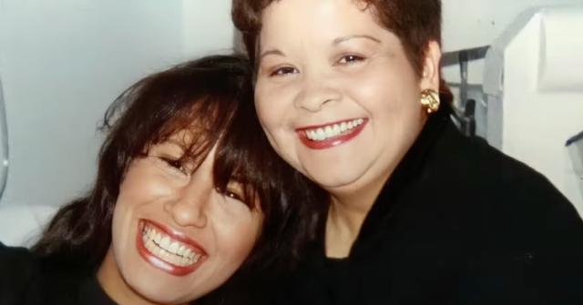 Selena Quintanilla and Yolanda Saldívar