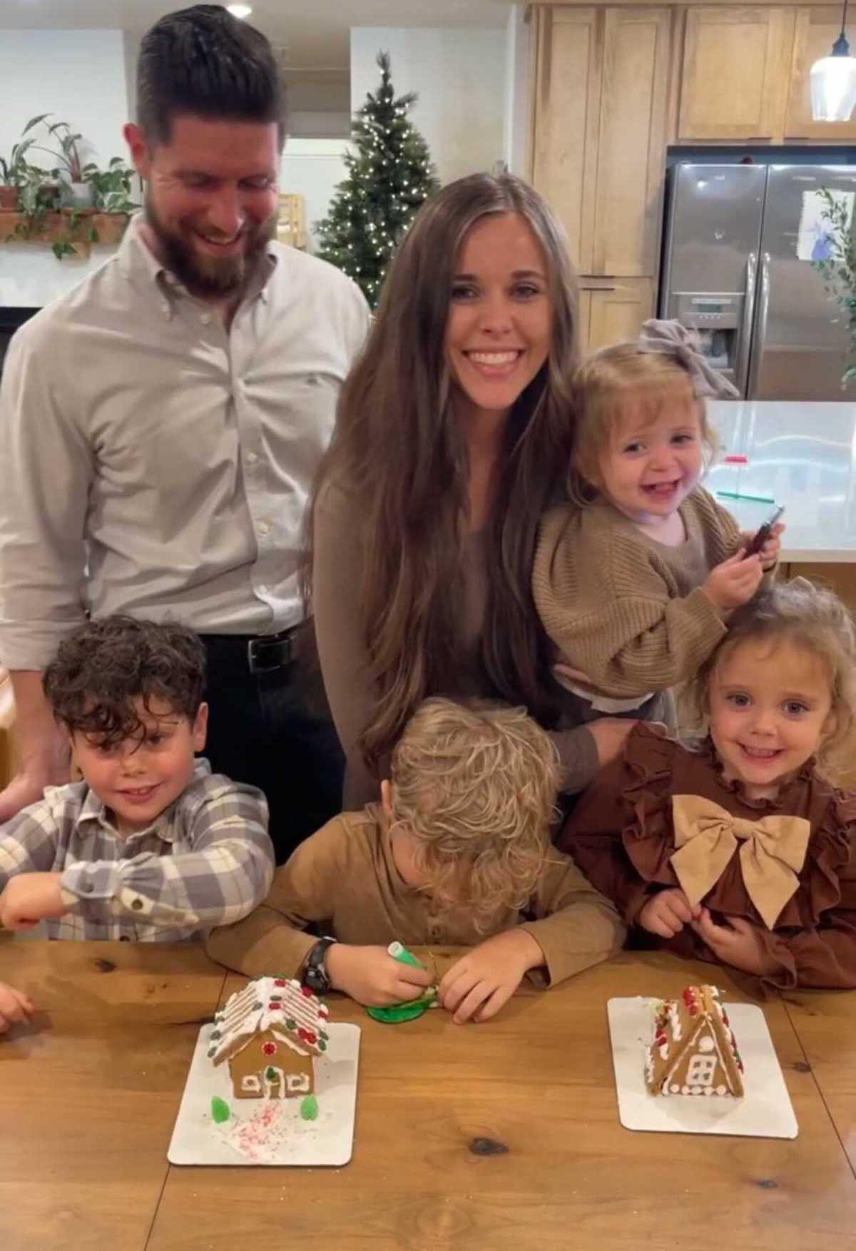 Jessa Duggar, Ben Seewald, and their kids