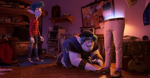 does onward have a post credits scene