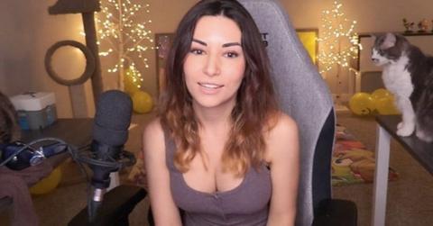 twitch alinity not banned