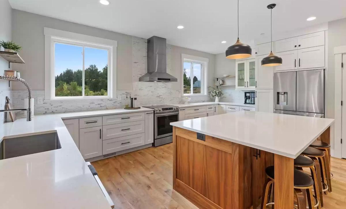 Zach and Tori new house kitchen