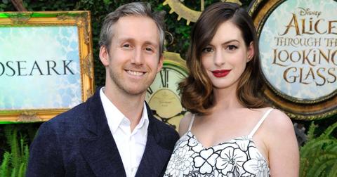 anne-hathaway-due-date-1564088881411.jpg