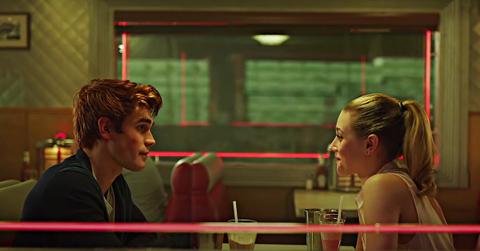 Archie and Betty on 'Riverdale'