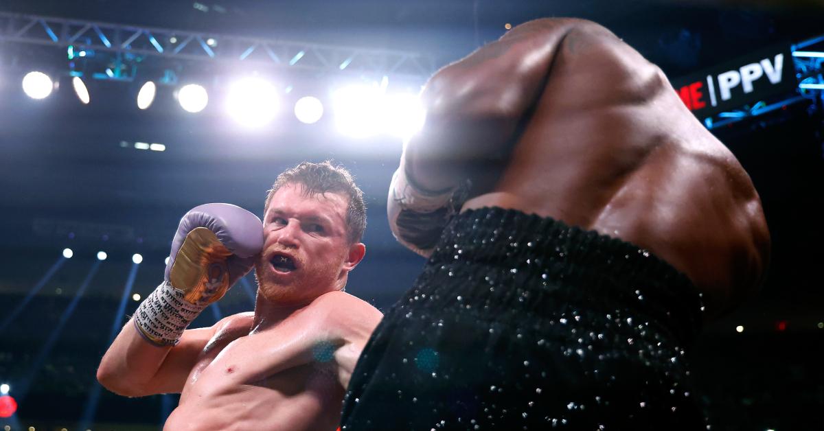 Saul Canelo Alvarez boxing against Jermell Charlo in 2023