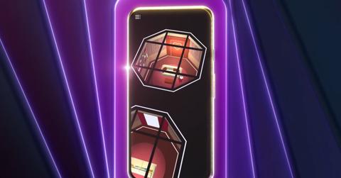 'Netflix Stories: Love Is Blind' Trailer of the pods inside the game.