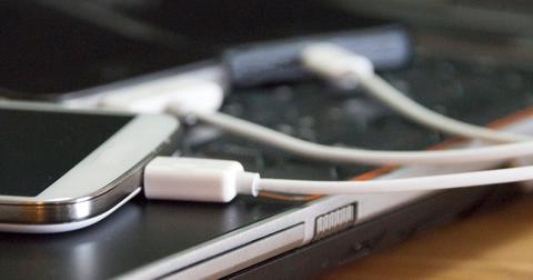 usb-charger-1559767526593.jpg