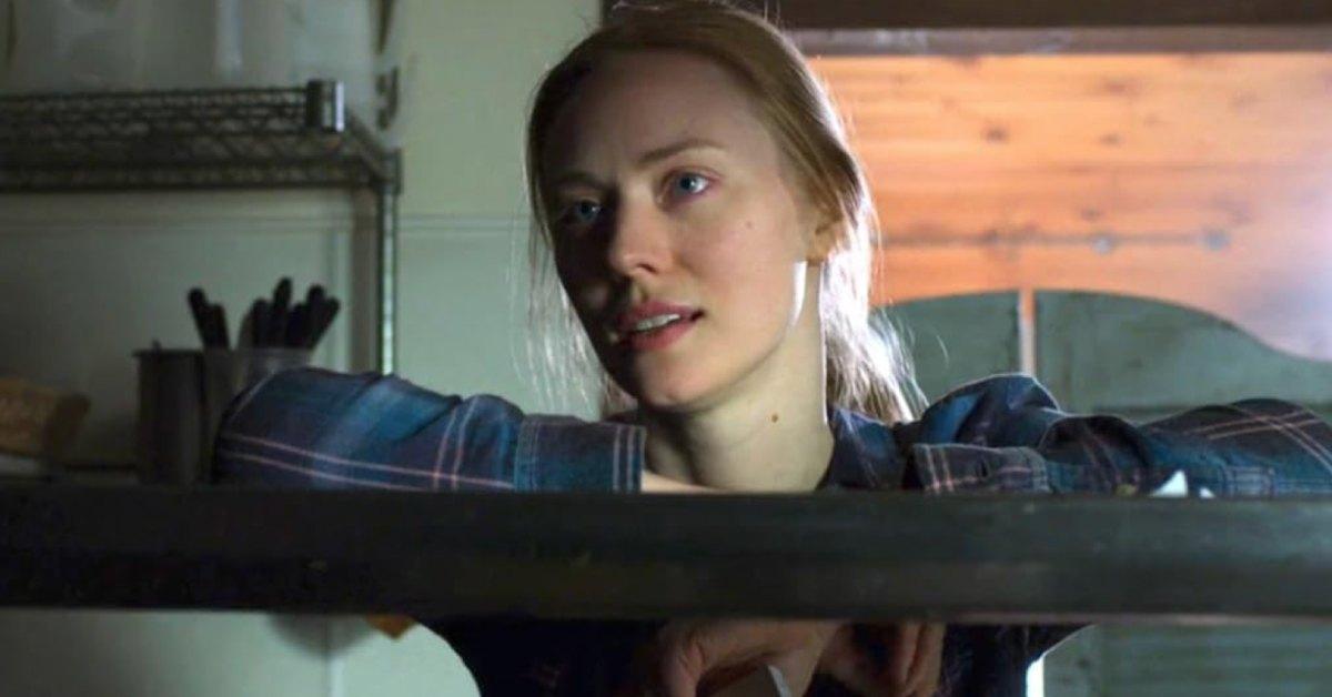 Karen in the kitchen in 'Daredevil' 2018 episode.