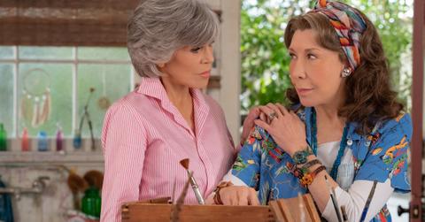 Jane Fonda as Grace Hanson and Lily Tomlin as Frankie Bergstein