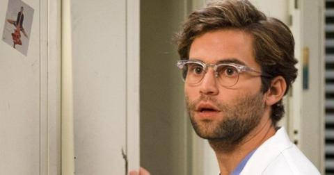 levi-jake-borelli-greys-anatomy3-1573167012360.jpg