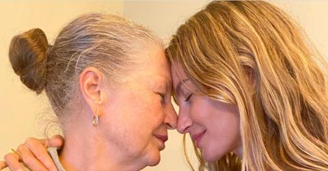 Gisele Bündchen and her mother, Vânia Nonnenmacher, embracing