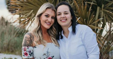 Chantel and Jennifer Vasquez from TLC’s You, Me & My Ex pose in front of a palm tree