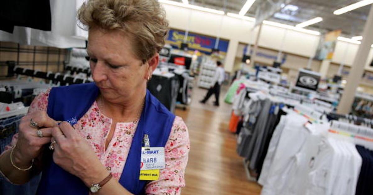 how much do walmart greeters make