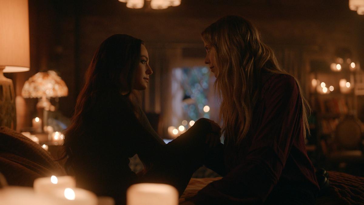 Hope and Freya on 'Legacies'