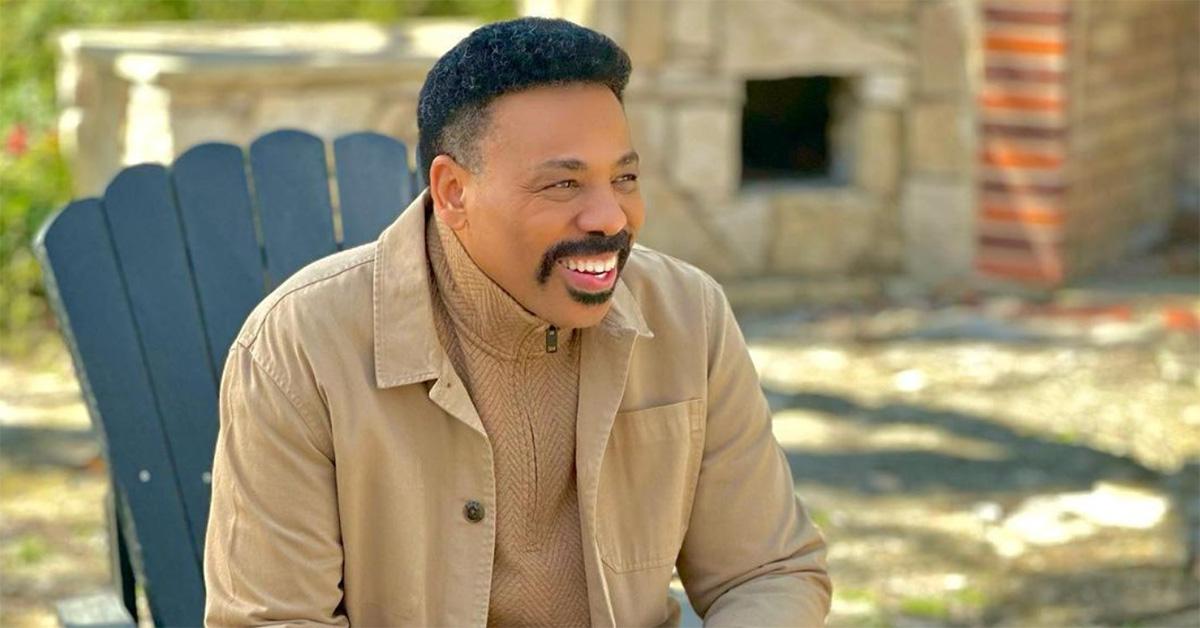 Who Is Tony Evans's New Wife? Let's Meet Carla Evans