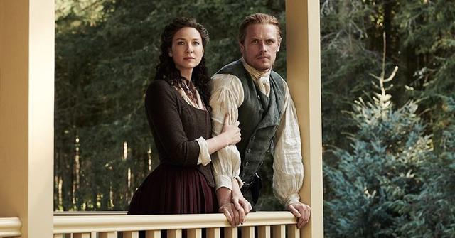 claire and jamie in outlander