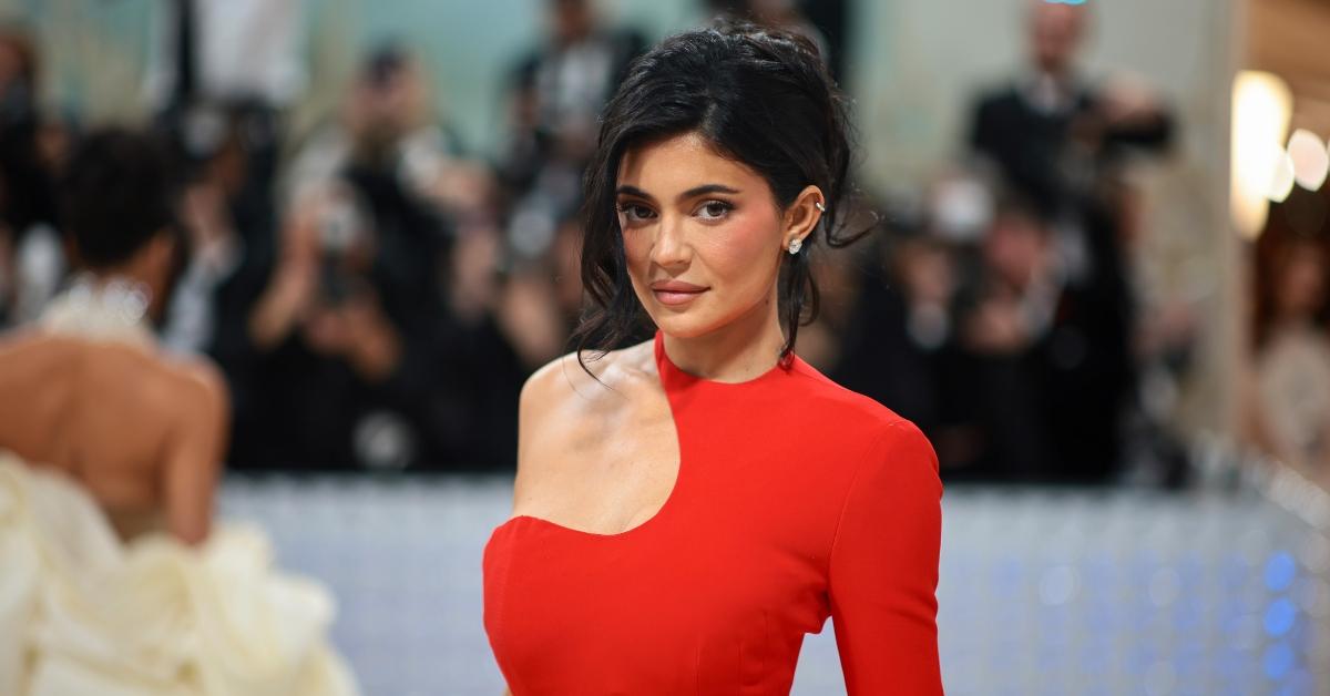 kylie jenner 2023 karl lagerfeld met gala red dress