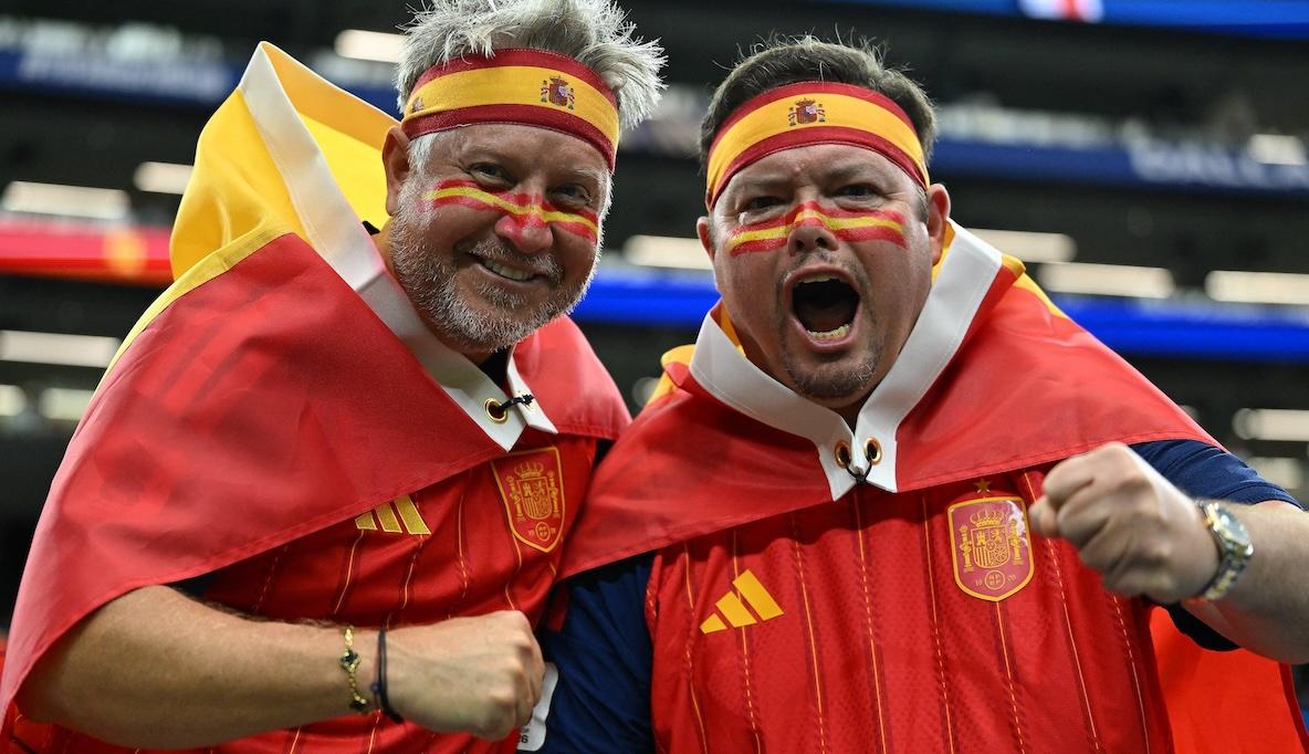 spain world cup fans