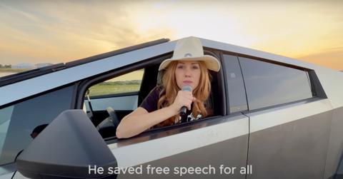 Alessandra Basher sings "We Thank You Elon Musk"