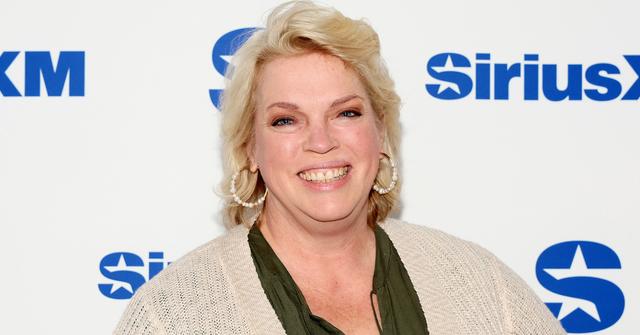 anelle Brown of "Sister Wives" visits SiriusXM Studios on November 21, 2023 in New York City