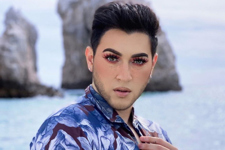 Manny MUA Makeup off His Brand Lunar Beauty