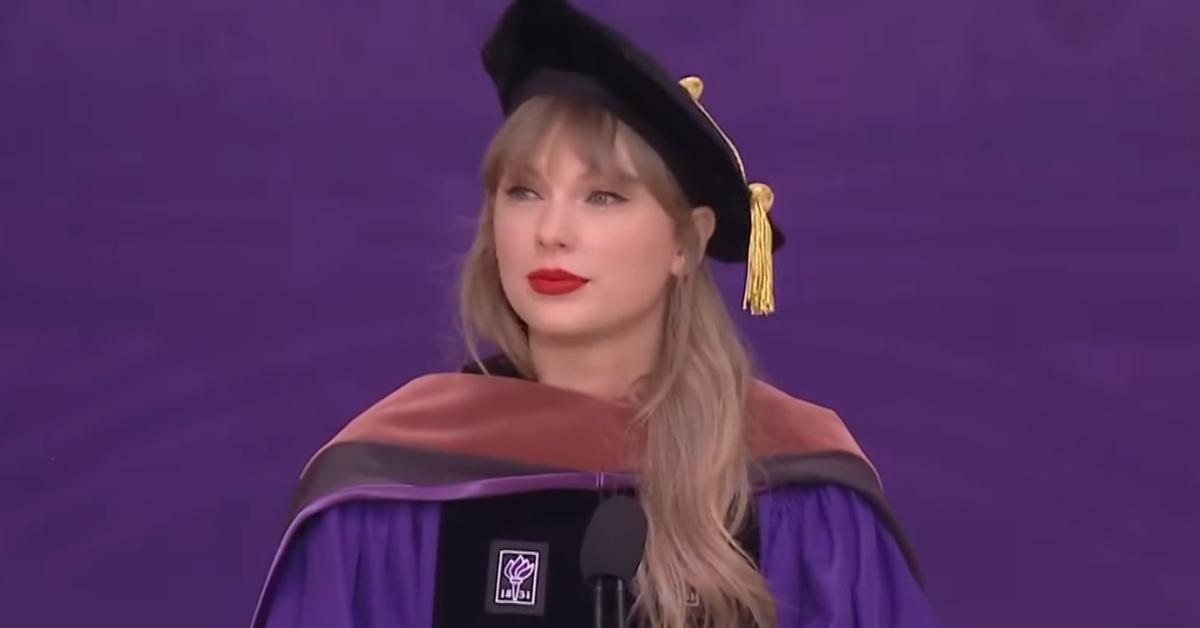 Taylor Swift gives the 2022 commencement speech at NYU