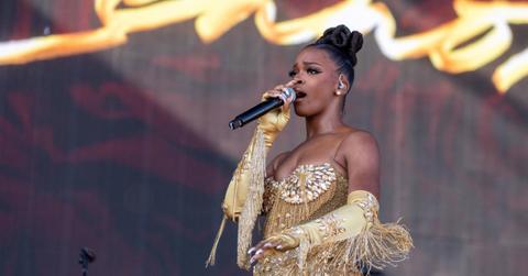 ari-lennox-demands-release-from-dreamville