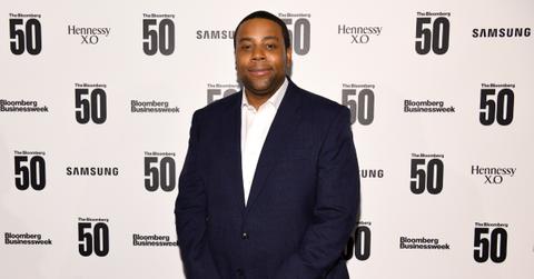 Kenan Thompson poses at an event.