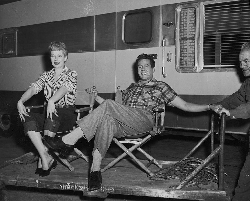 Lucille Ball and Desi Arnaz on set