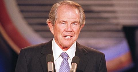 Pat Robertson speaking at the Christian Coalition's ''Road to Victory 2000'' conference Sept. 29, 2000