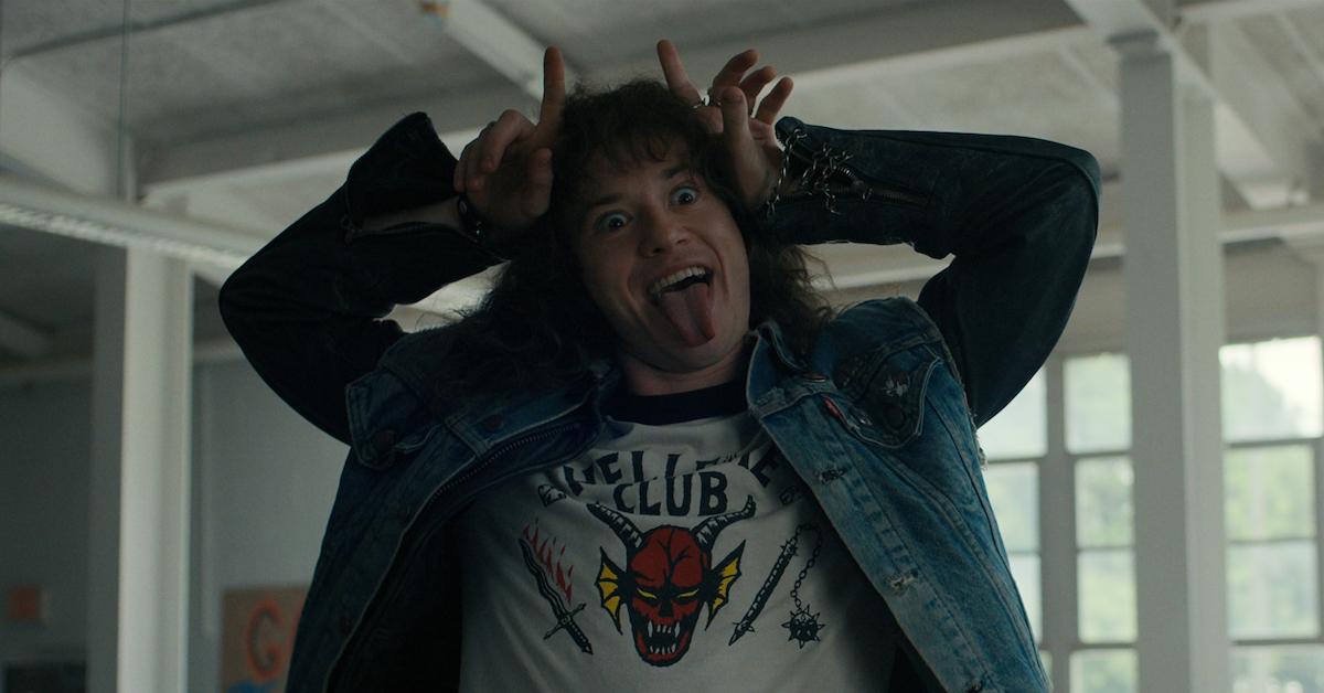 Is Joseph Quinn actually playing guitar in Stranger Things 4? - Joseph  Quinn: 11 - PopBuzz