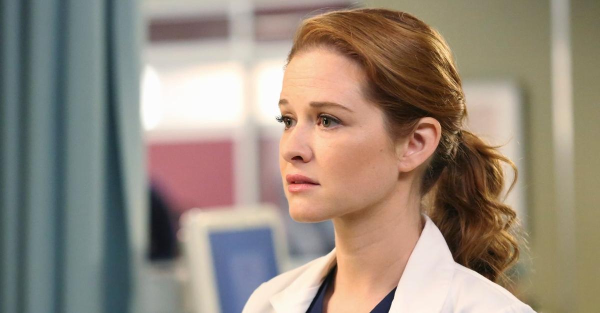 《实习医生格蕾》中的Sarah Drew