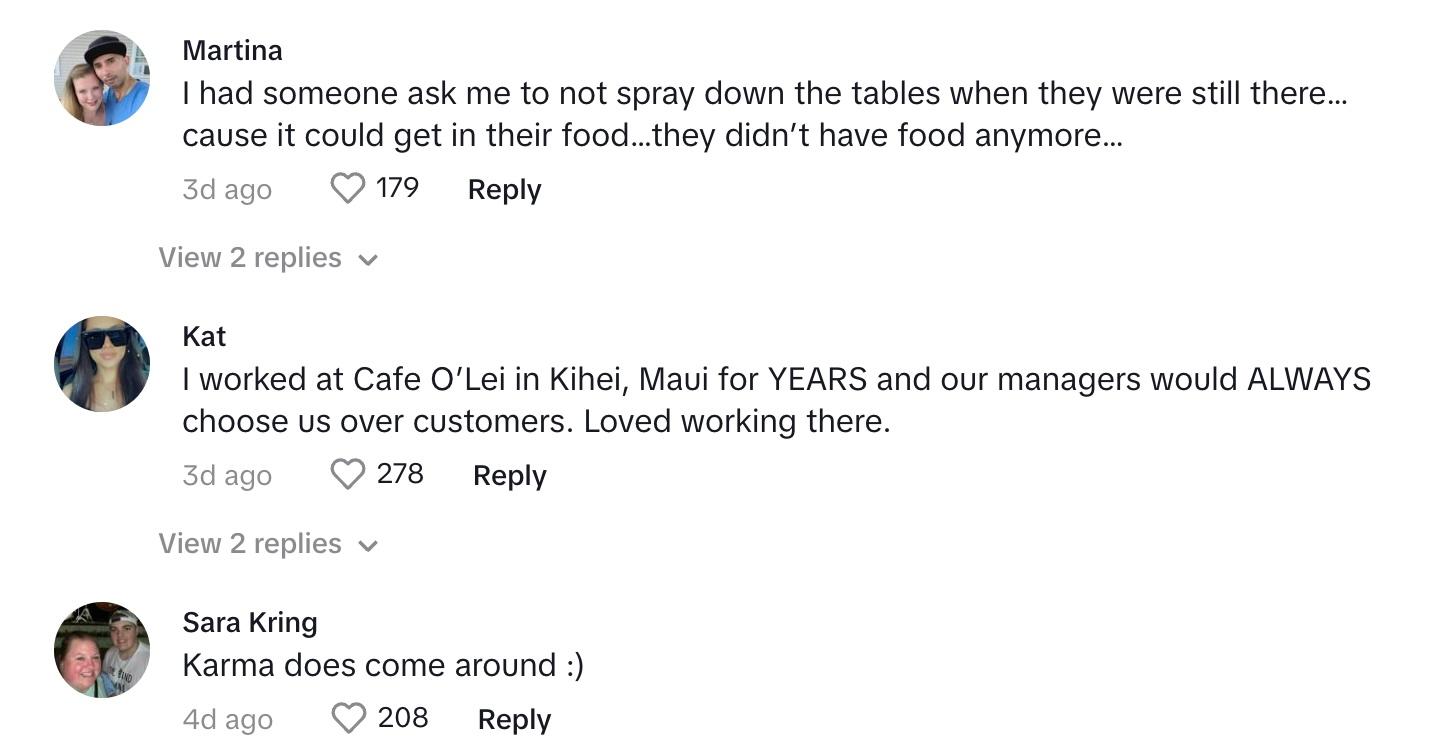 Commenters share their own experiences working at restaurants 