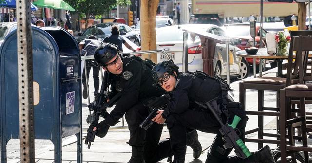 Chris and Street on duty on 'S.W.A.T'