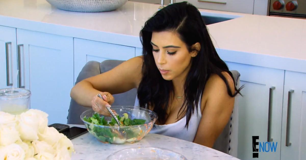 Eating At The Kardashian's Favorite Restaurant (KUWTK Salad Bowls) 