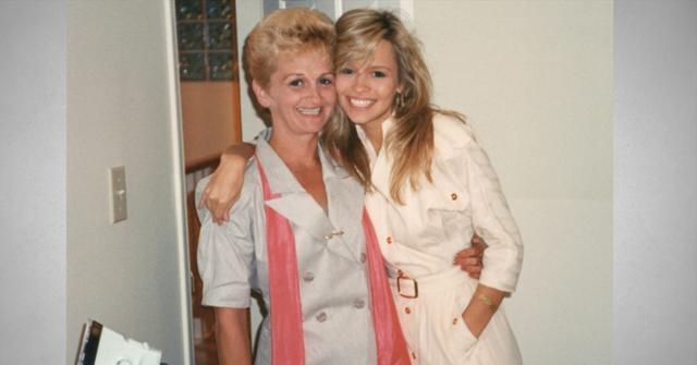 pamela and carol anderson