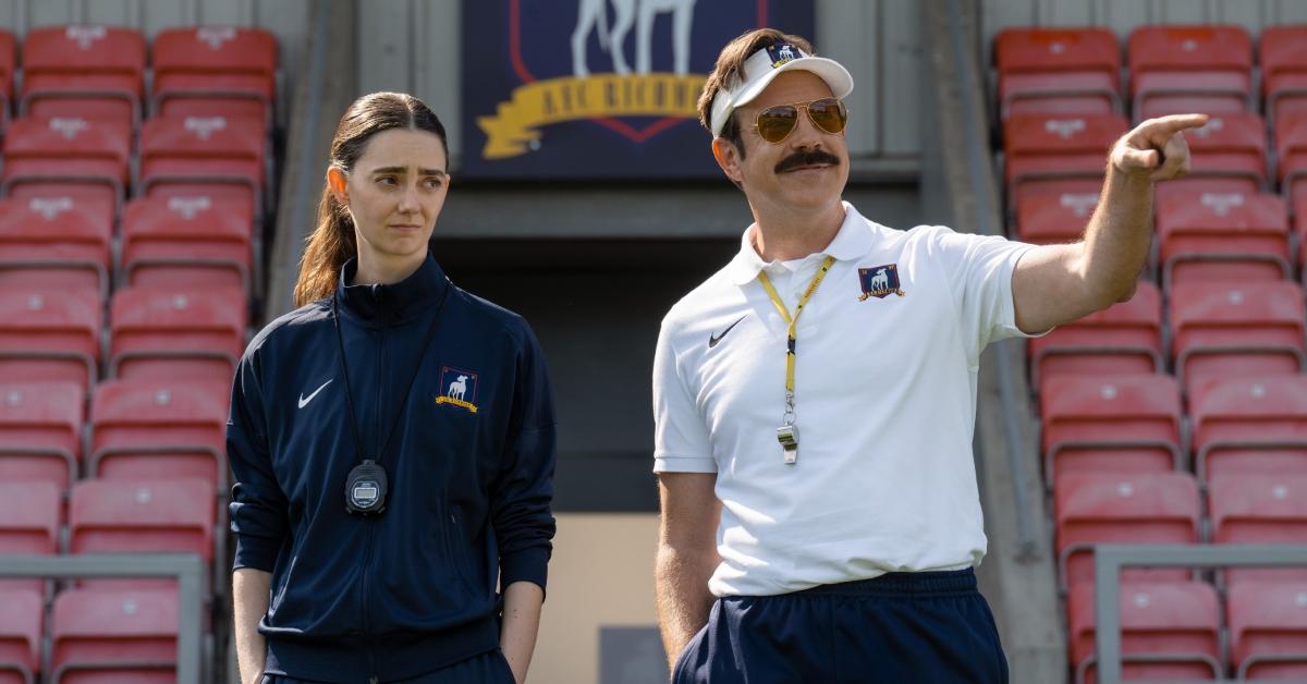 (l-r): Tanya Reynolds and Jason Sudeikis filming a scene from 'Ted Lasso'