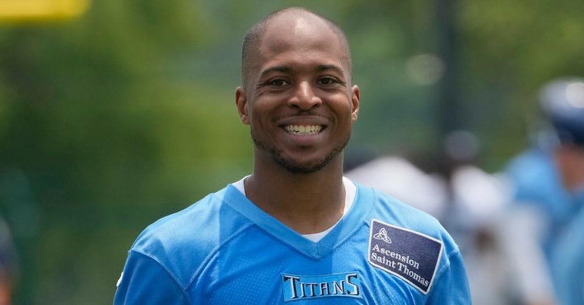 Why Does Tyler Lockett Avoid Hits? The Seahawks Star Explains His Strategy