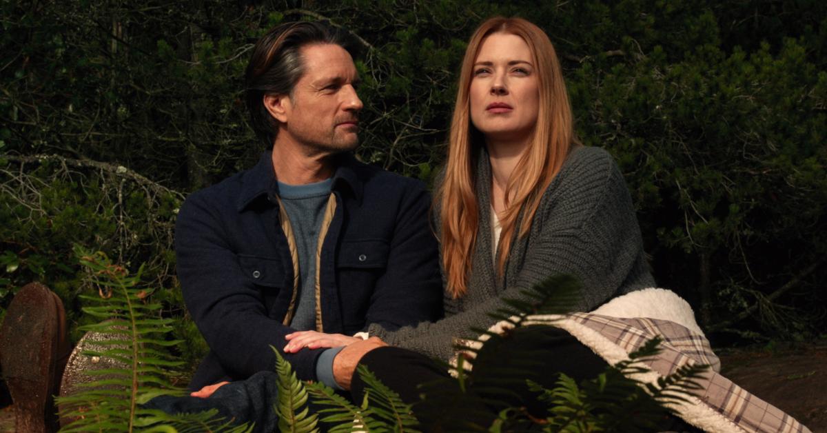 Alexandra Breckenridge as Mel and Martin Henderson as Jack in 'Virgin River.' 